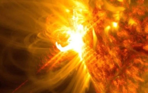 NASA показало видео масштабного взрыва на звезде