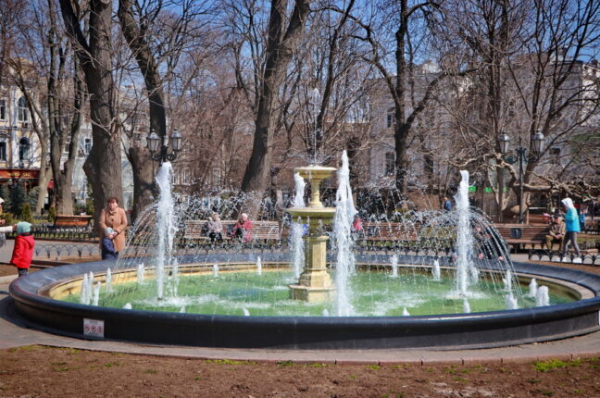 В Одесі включать перші фонтани - новини Одеси