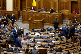     Верховная Рада аннулировала урезание полномочий и.о. министров    