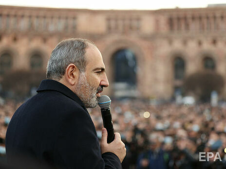Пашинян призвал выйти на митинг в Ереване. Он недоволен отказом президента в увольнении главы Генштаба Армении
