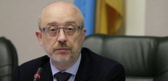     Вакцинацию жителей ОРДЛО Резников назвал нарушением прав    