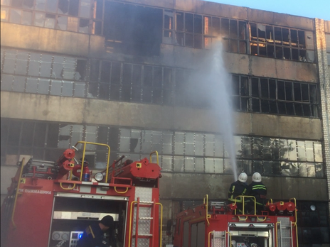 В Черновцах случился масштабный пожар на заводе "Розма"