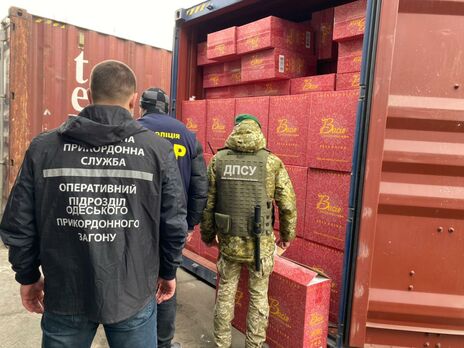 ГПСУ пресекла вывоз контрабандных сигарет из Одессы в Евросоюз на сумму около 145 млн грн
