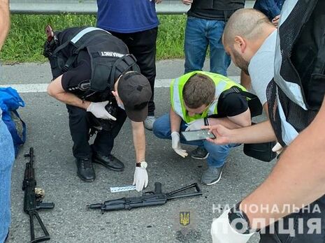 Автоматы Калашникова хотели продавать в столице за €2 тыс. Полиция заявила о перекрытом канале сбыта оружия в Киев