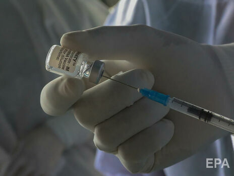Европейский регулятор рекомендует включить риск воспаления сердечной мышцы в список побочных эффектов от вакцин Pfizer и Moderna