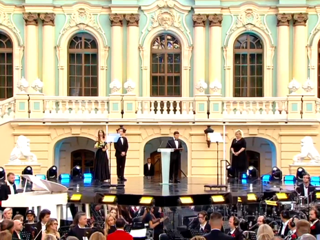 Ротару, Блохин, Рыбчинский. Зеленский вручил первые семь наград "Национальная легенда Украины"