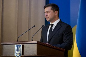     "Мы стали врагами": Зеленский заявил о разрыве Украины с Россией и призвал уважать Киев    