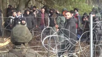     Мигранты с границ Польши не несут опасности для Украины    