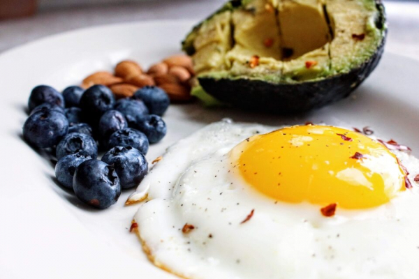 Диетолог назвала главные правила здорового завтрака