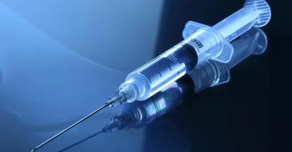 В Молдове 7 тысяч человек вакцинировали просроченным препаратом от коронавируса - 