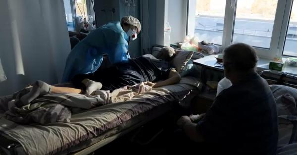 В очереди за «Омикроном»: почему в Украине пошел рост госпитализаций —