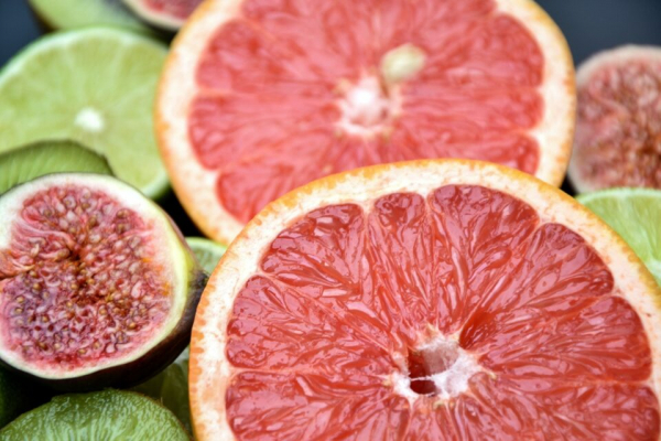 Названы фрукты, которые можно есть во время диеты