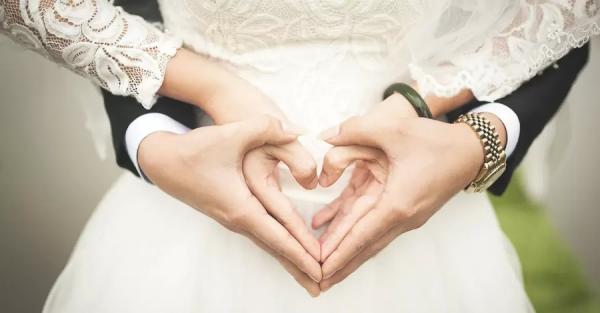 В 2021 году в Украине зарегистрировали более 210 тысяч браков,  а развелись меньше 30 тысяч пар  - 