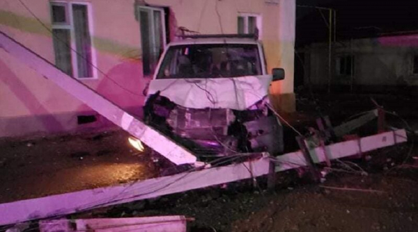 Авто разорвало на части: кадры фатальной аварии из-за непогоды в Аккермане