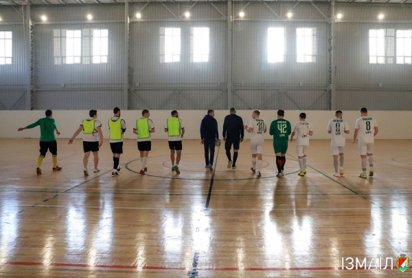 Дворец спорта в Измаиле принимает игры чемпионата города по футзалу