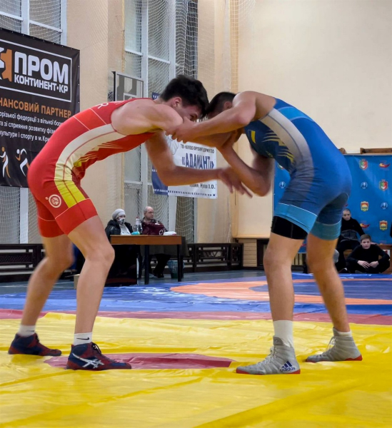 Измаильский финал во Всеукраинском турнире по вольной борьбе: два измаильчанина боролись за победу