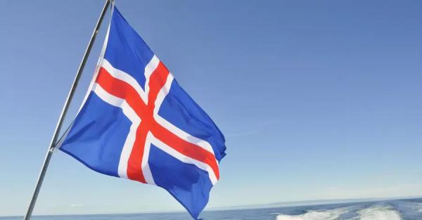 Исландия снимает все ограничения для туристов - 
