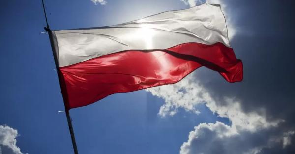  Польша с марта отменит все ковидные ограничения, кроме ношения масок - 