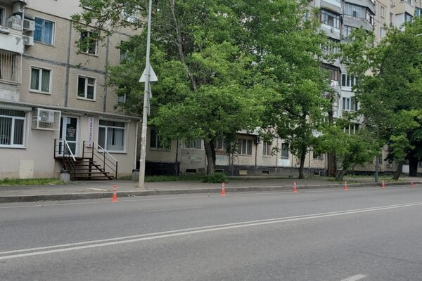 На Фонтанской дороге в Одессе сделали велодорожку фото 3