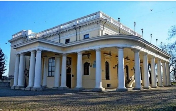 В Одессе вражеские ракеты повредили Воронцовский дворец