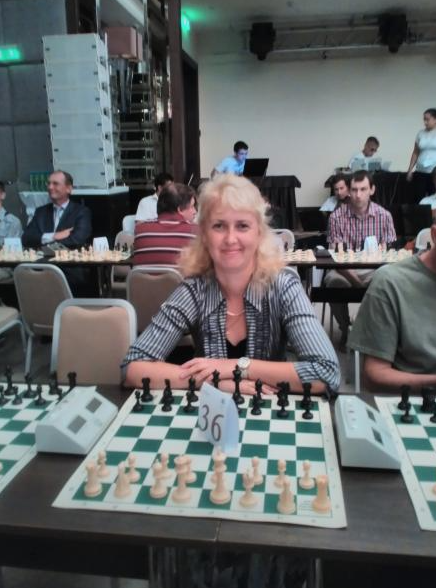 На гибели сына украинской шахматистки решили заработать аферисты  