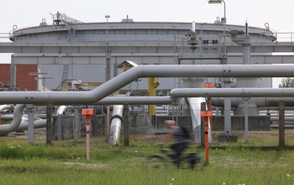 В США опасаются скачка цены на нефть без "потолка для РФ" - Reuters