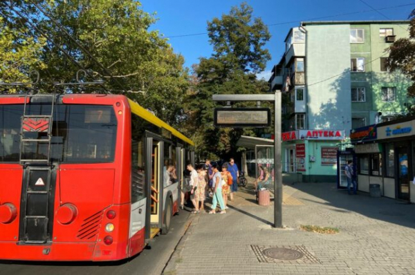 На Одеських зупинках встановлюють електронні табло - новини Одеси