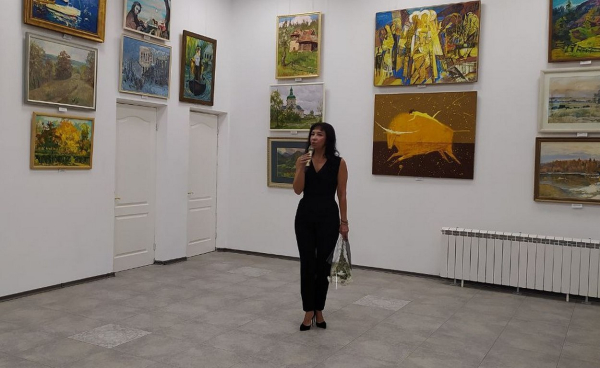 В Измаильской картинной галерее открылась международная выставка «Эмилия» (видео)