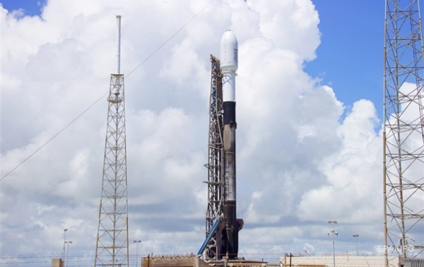 SpaceX вывела на орбиту 40 спутников OneWeb