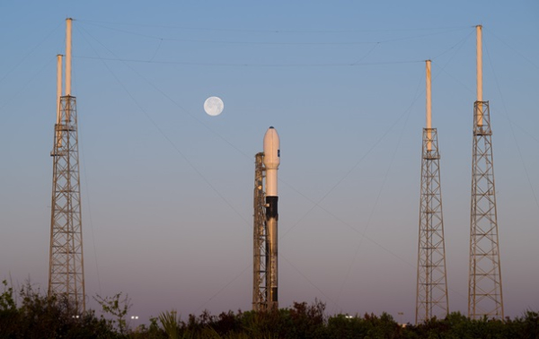 SpaceX вывела на орбиту испанский спутник связи