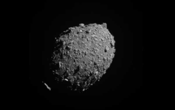Хаббл показал столкновение DART с астероидом