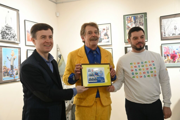 Укрпошта випустила ювілейну марку до 50-річчя Гуморіні - новини Одеси