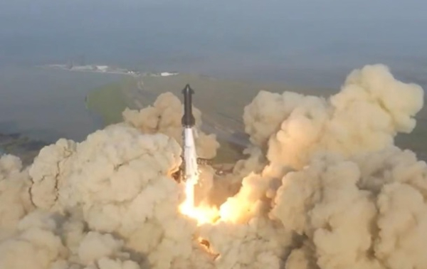 SpaceX впервые запустила ракету Starship