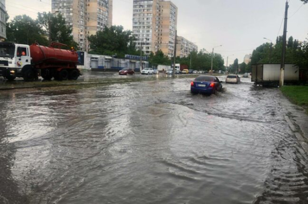 В Одесі підтопило деякі вулиць - новини Одеси