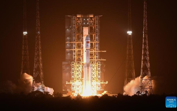Китай успешно запустил новый космический корабль 