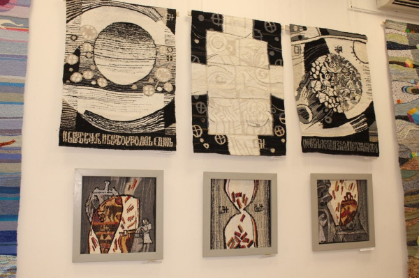В Измаильской картинной галерее открылась уникальная выставка художественного ткачества