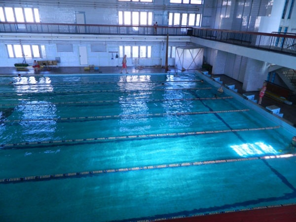 Бассейн в спортивно-оздоровительном центре "Аква" Одесса