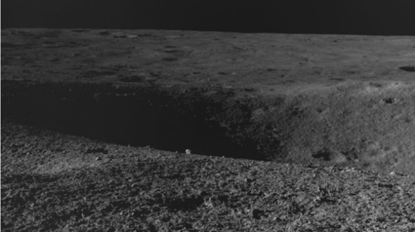Индийский аппарат впервые измерил температуру Луны у южного полюса