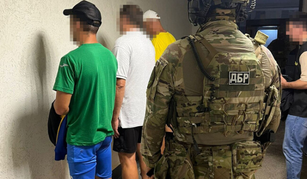 ДБР заявило, что украинских футболистов фиктивно зачислили на военную службу  