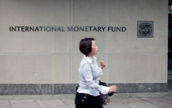 МВФ изучает выполнение структурного маяка Украиной