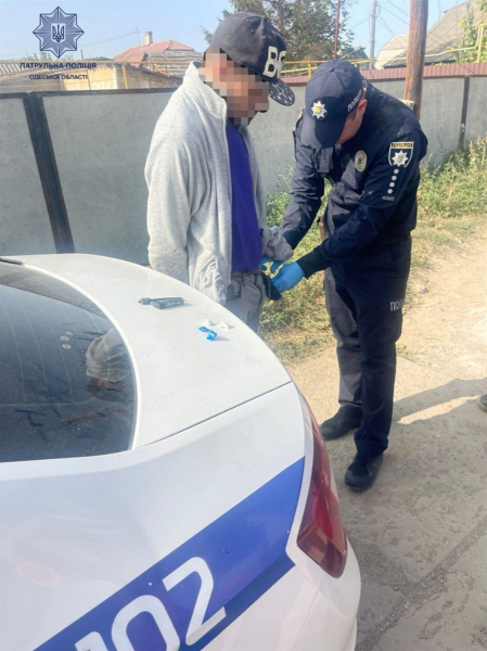 В Измаиле полицейские обнаружили закладчика наркотиков и его 37 тайников по городу