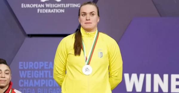 Украинская тяжелоатлетка Анастасия Маневская в третий раз подряд стала вицечемпионкой Европы  