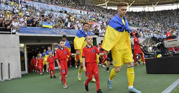 Украина против Боснии: Проклятый стадион, русские легионеры и сложный выбор Реброва  