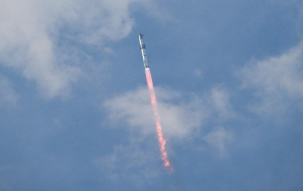 Starship совершил первый полет в космос