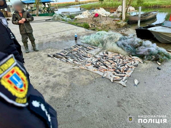 Браконьер на озері Ялпуг виловив більше 200 рибин на 350 тисяч гривень
