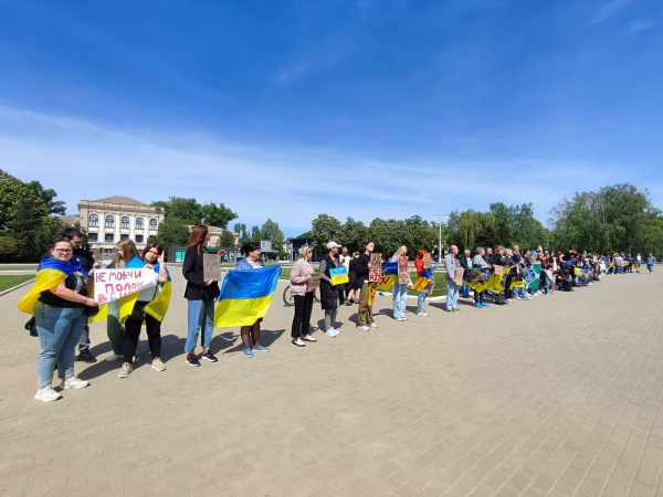 Ізмаїл закликав не мовчати: мирна акція на підтримку військовополонених об’єднала сотні городян