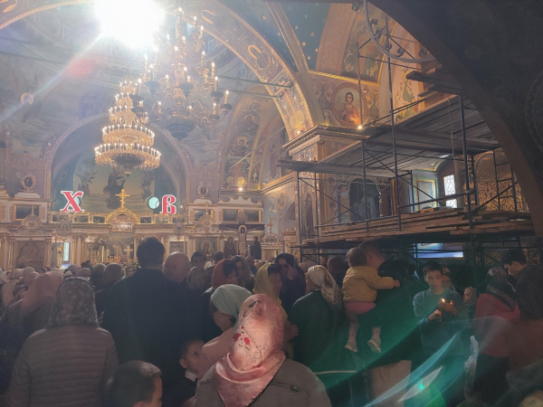 Православні ізмаїльчани святкують Великдень: як пройшов обряд освячення пасок в Ізмаїлі