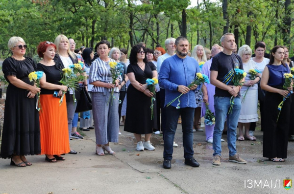 В Ізмаїлі вшанували пам’ять героїв-захисників, які віддали своє життя за Україну