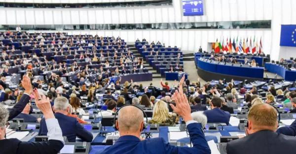 Європарламент закликав зняти для України обмеження на удари вглиб Росії 