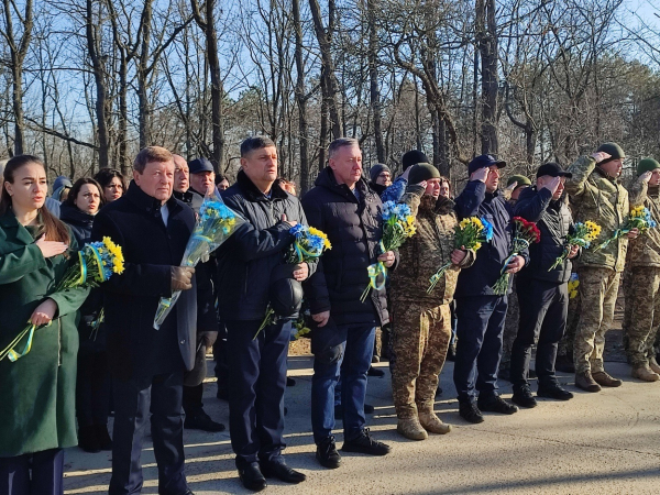 У третю річницю широкомасштабної війни рф проти України Ізмаїл вшанував загиблих героїв-захисників